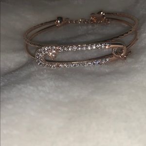 Safety pin bracelet